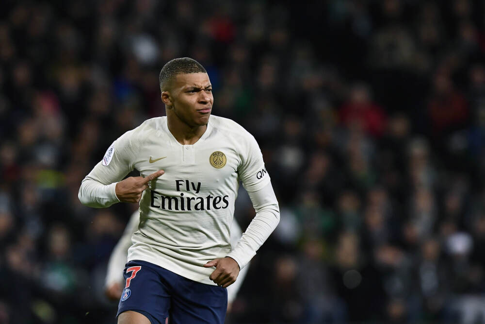 美国笑，欧洲哭，我们的人民币排第几？